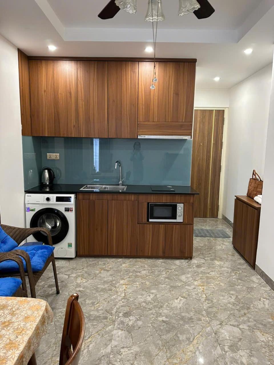 Royal Hotel & Apartment Da Nang Esterno foto